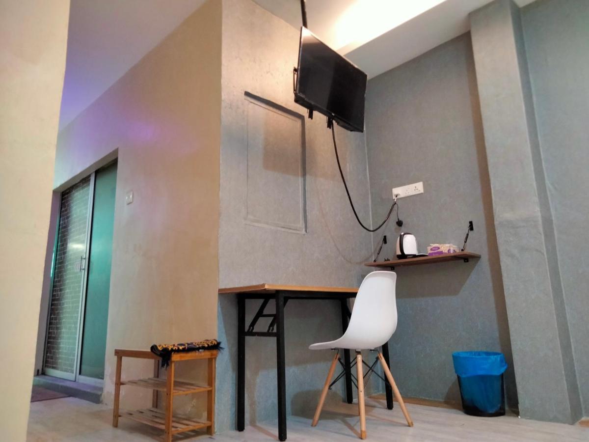 Pine Hotel Batu Gajah Exteriér fotografie
