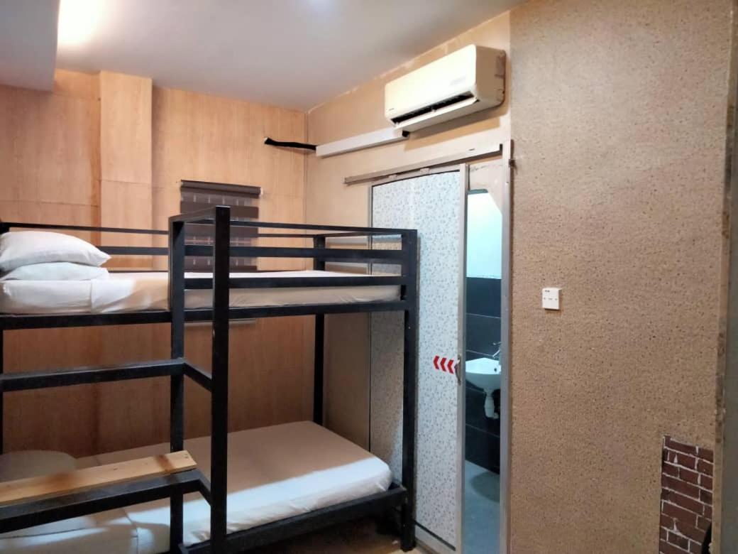 Pine Hotel Batu Gajah Exteriér fotografie