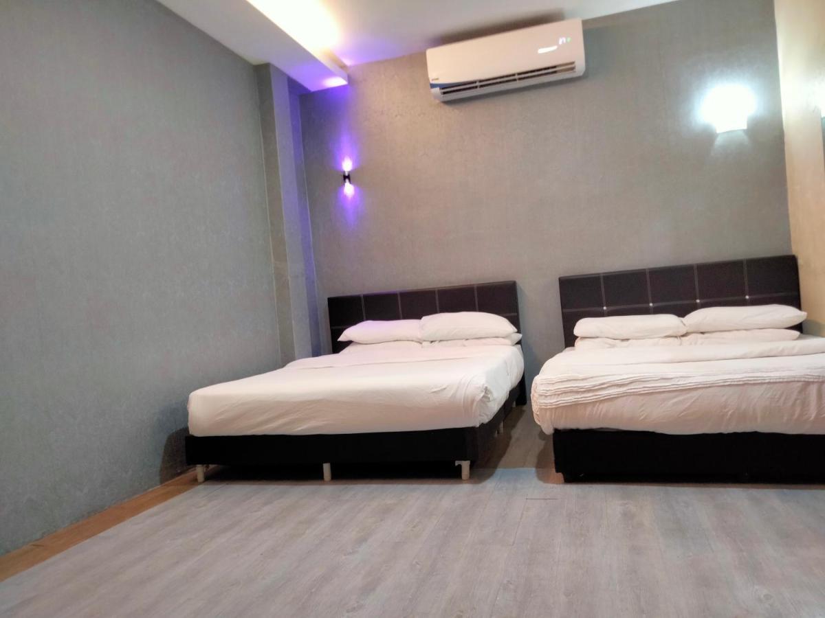 Pine Hotel Batu Gajah Exteriér fotografie