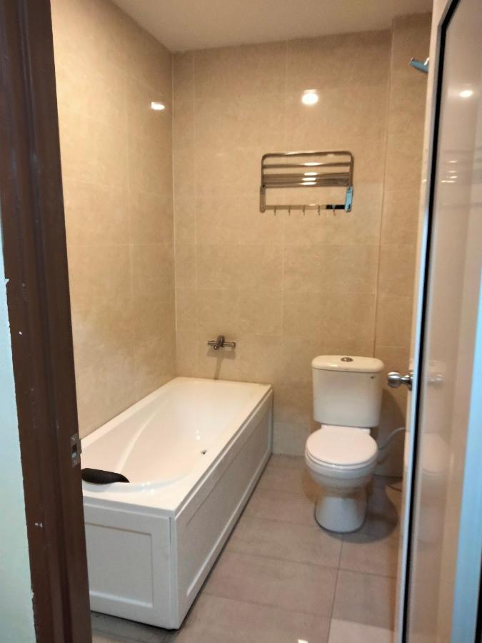 Pine Hotel Batu Gajah Exteriér fotografie